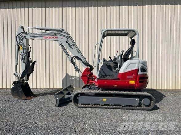 Takeuchi TB260 Lánctalpas kotrók