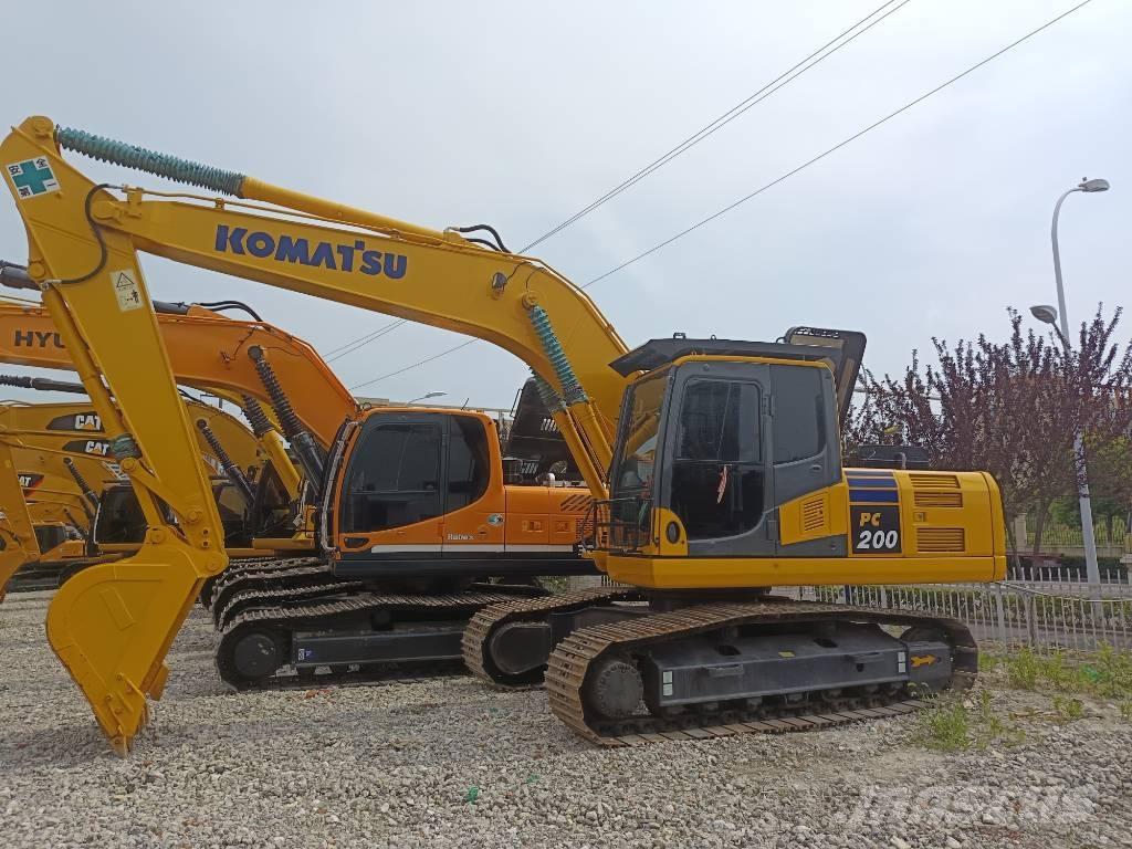 Komatsu PC 200 Lánctalpas kotrók