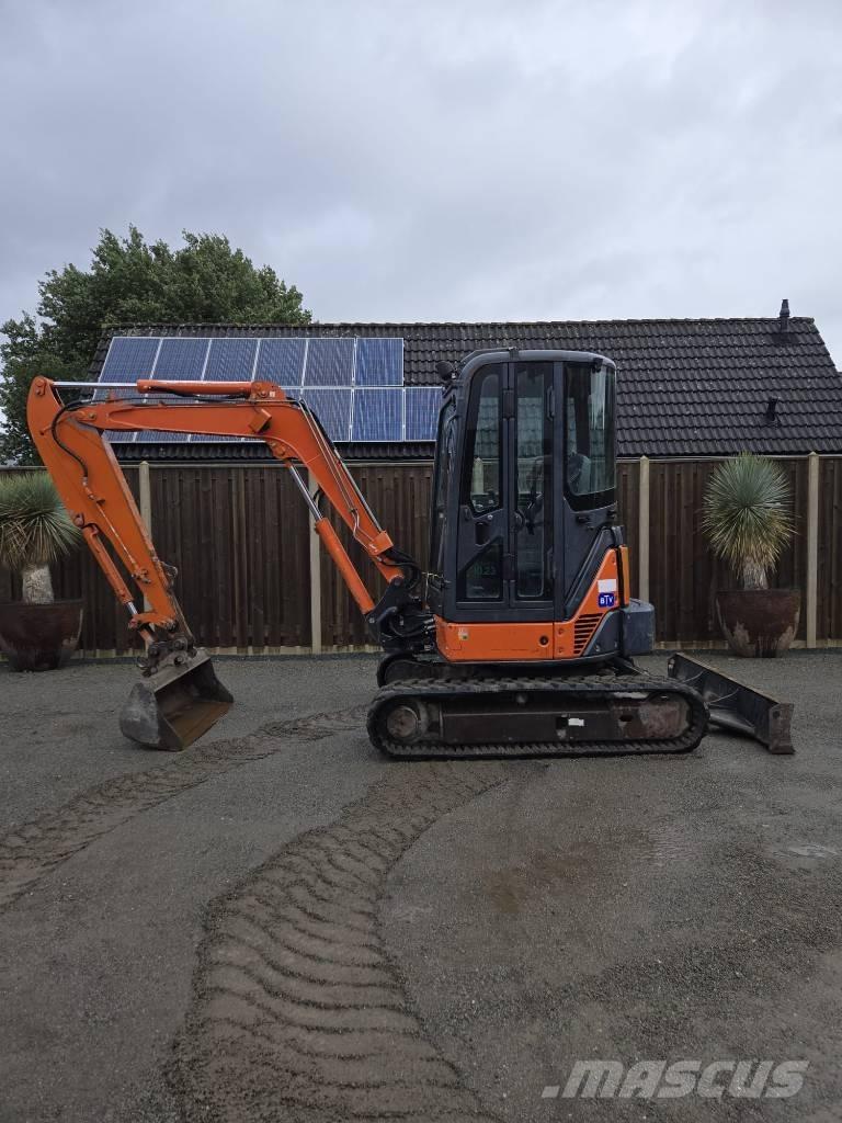 Hitachi ZX 35 U-2 Mini kotrók < 7t