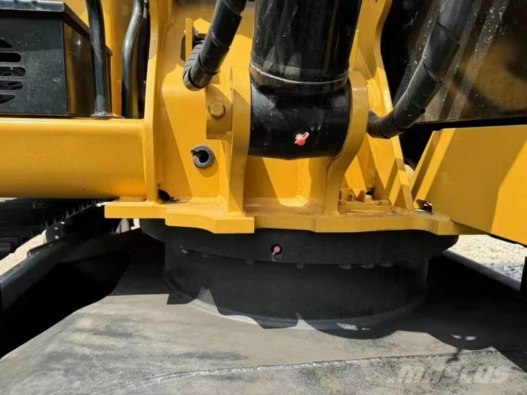 CAT 307E2 Lánctalpas kotrók