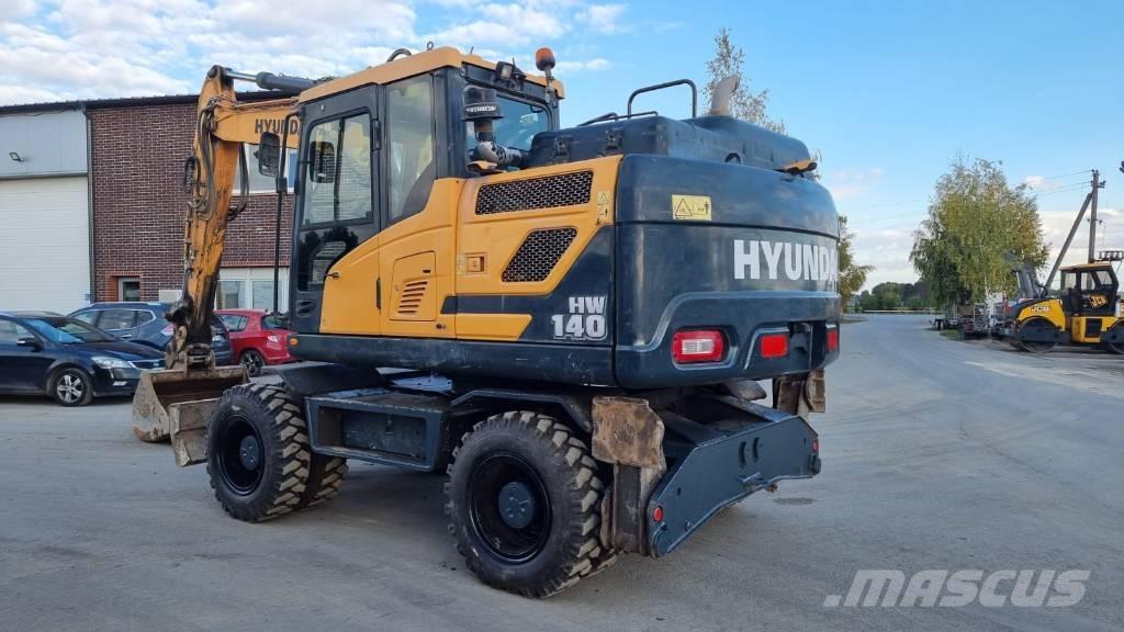 Hyundai HW 140 Gumikerekes kotrók