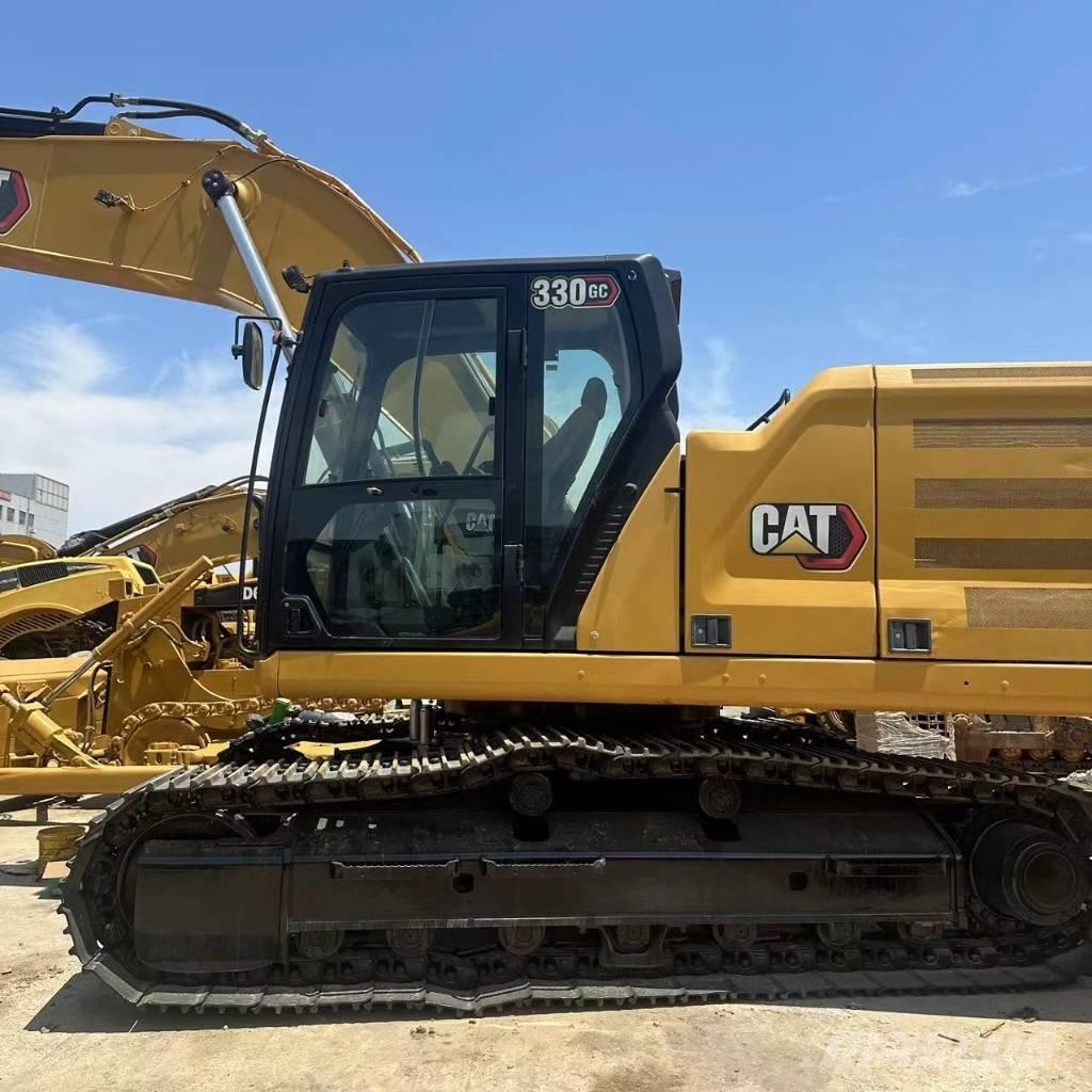 CAT 330 Lánctalpas kotrók