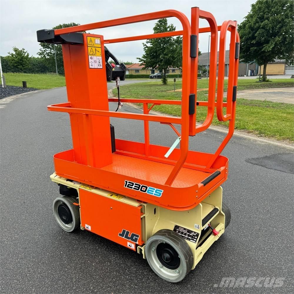 JLG 1230 ES Személyemelők