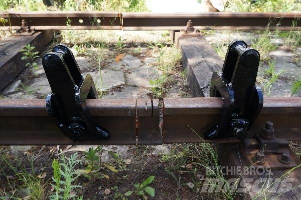  Rail carrying tongs Vasút karbantartó eszközök