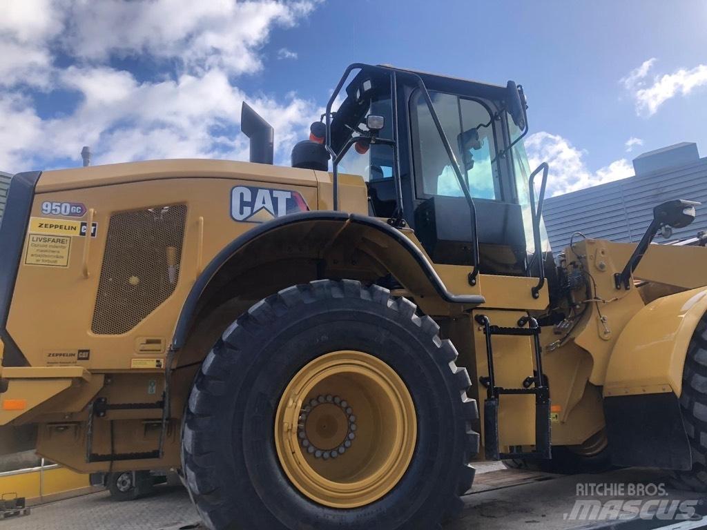 CAT 950 GC Gumikerekes homlokrakodók