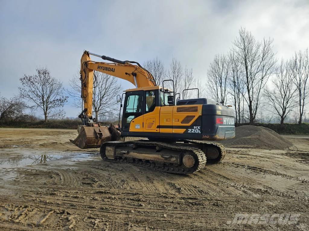 Hyundai HX 220 L Lánctalpas kotrók