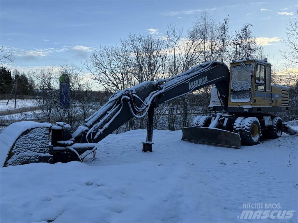 Åkerman EW200/2500 Gumikerekes kotrók