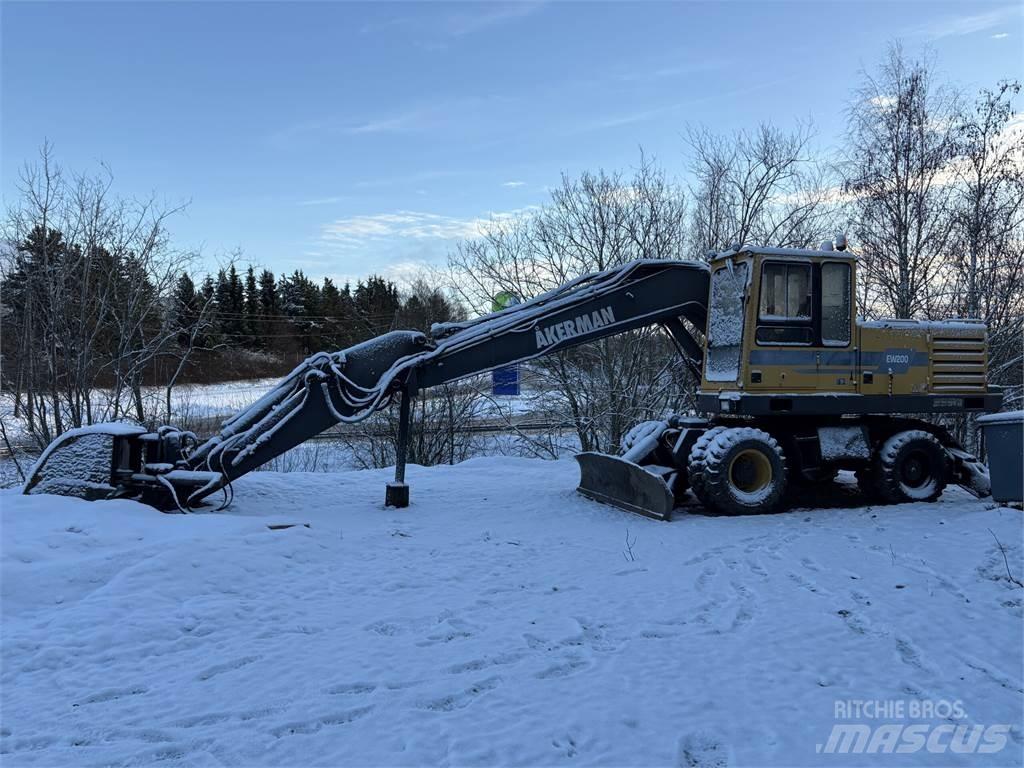 Åkerman EW200/2500 Gumikerekes kotrók