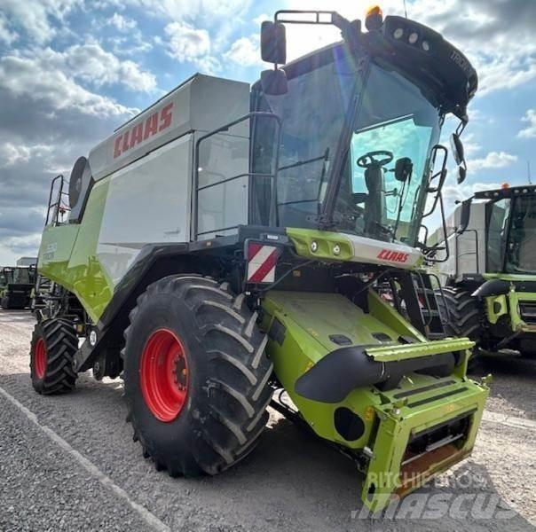 CLAAS TRION 530 Kombájnok