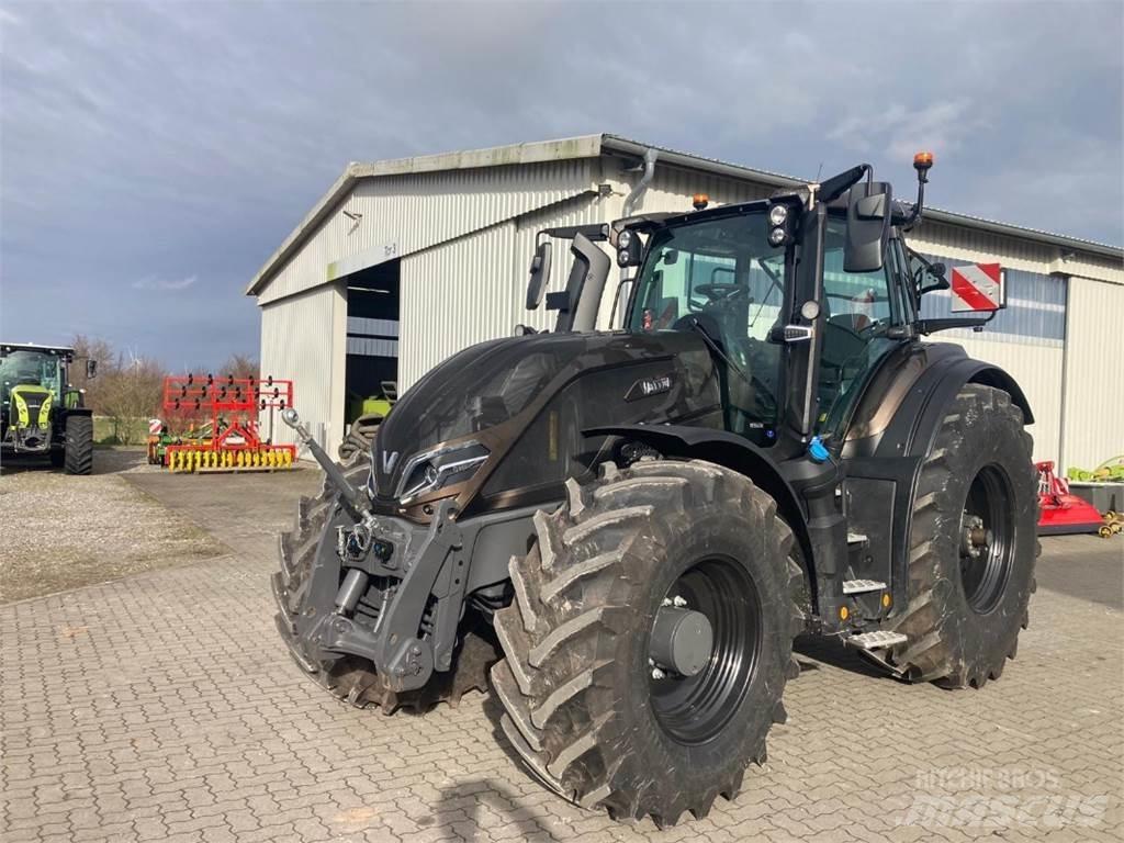 Valtra Q245 Traktorok