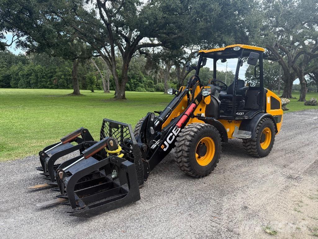 JCB 407 Gumikerekes homlokrakodók
