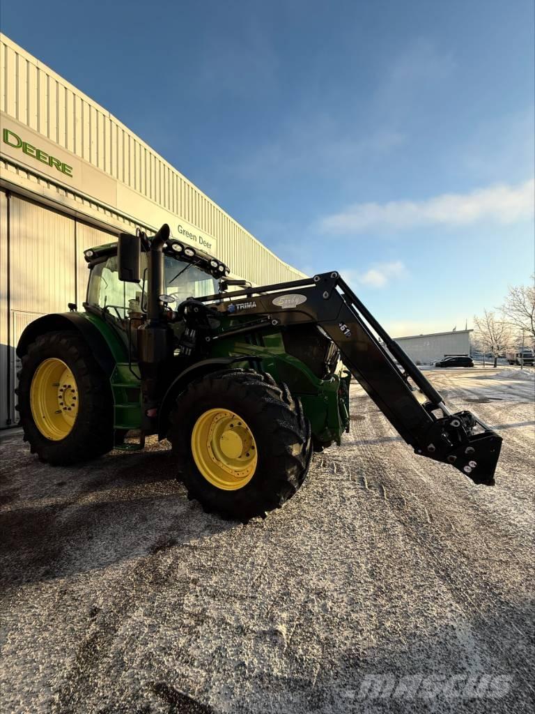 John Deere 6215R AP Traktorok