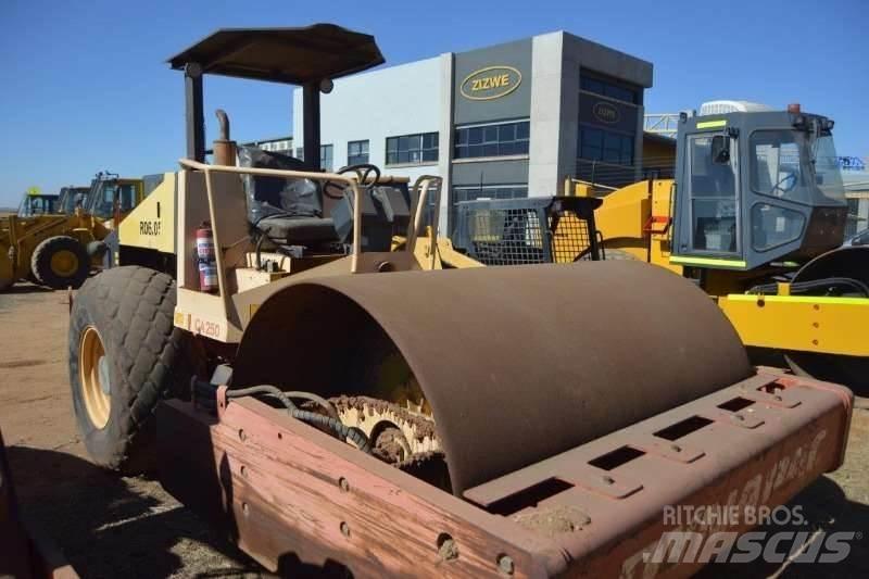 Dynapac CA250D Kombinált hengerek