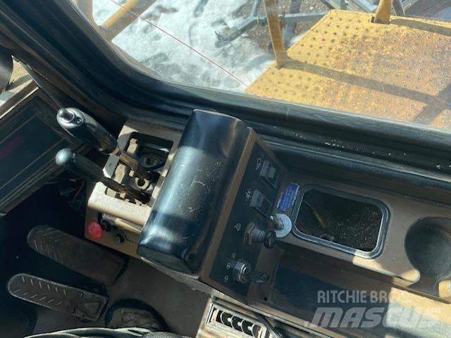 CAT 980 F II Gumikerekes homlokrakodók