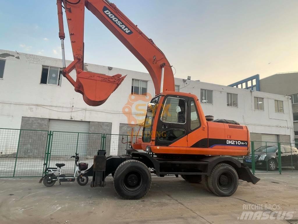 Doosan DH210W-7 Gumikerekes kotrók