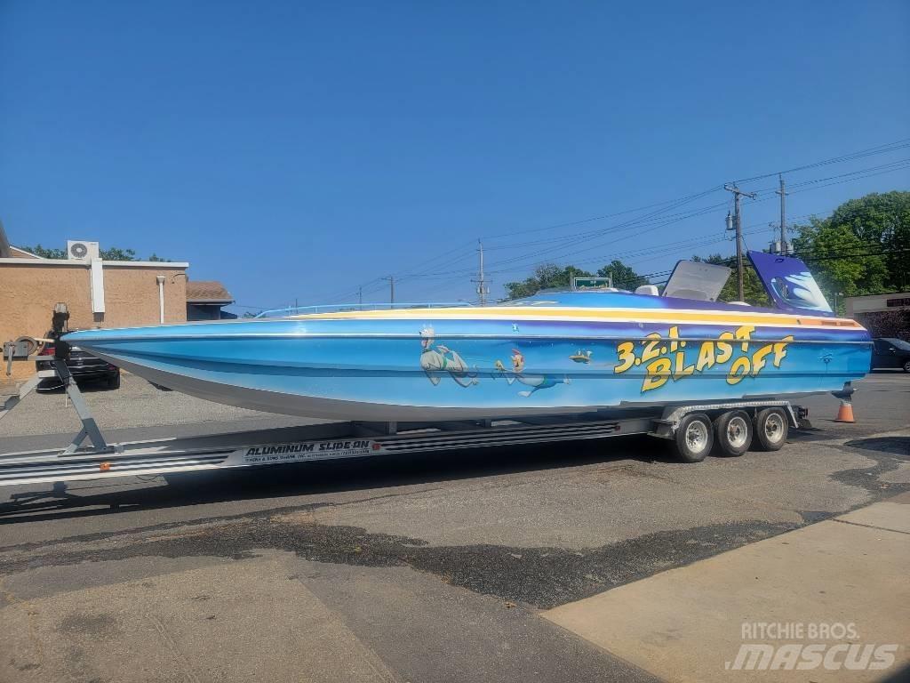  SPECTRE 36' munkacsónakok/uszályok