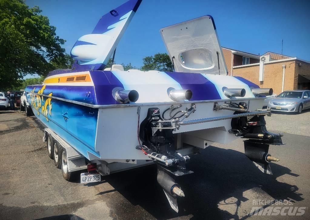  SPECTRE 36' munkacsónakok/uszályok