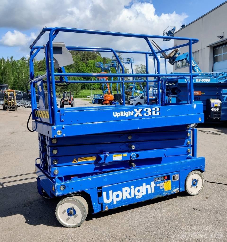 UpRight X32N Ollós emelők