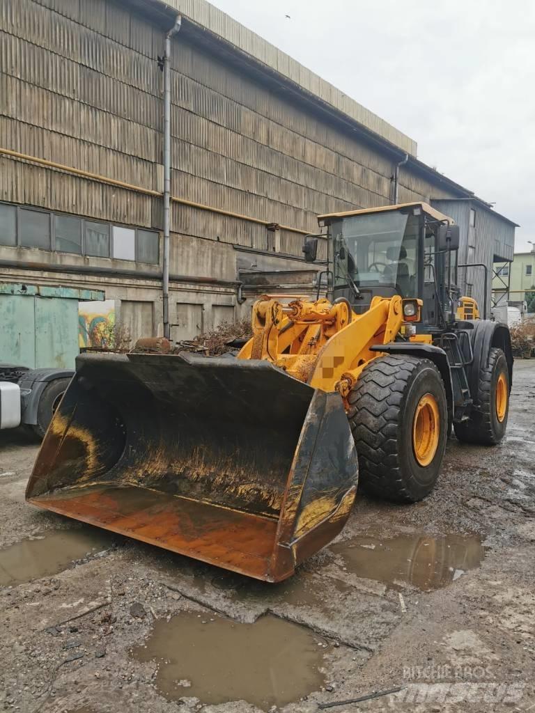 Hyundai HL 760-9 Gumikerekes homlokrakodók