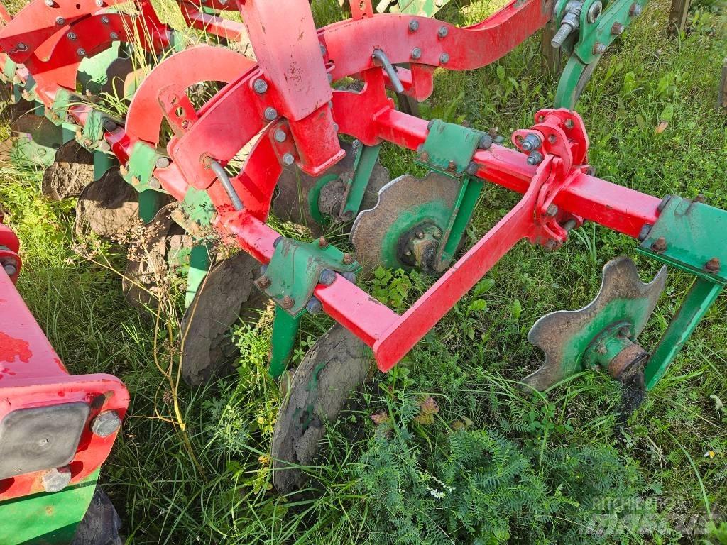 Unia Cross L 300 Talajlazító ekék