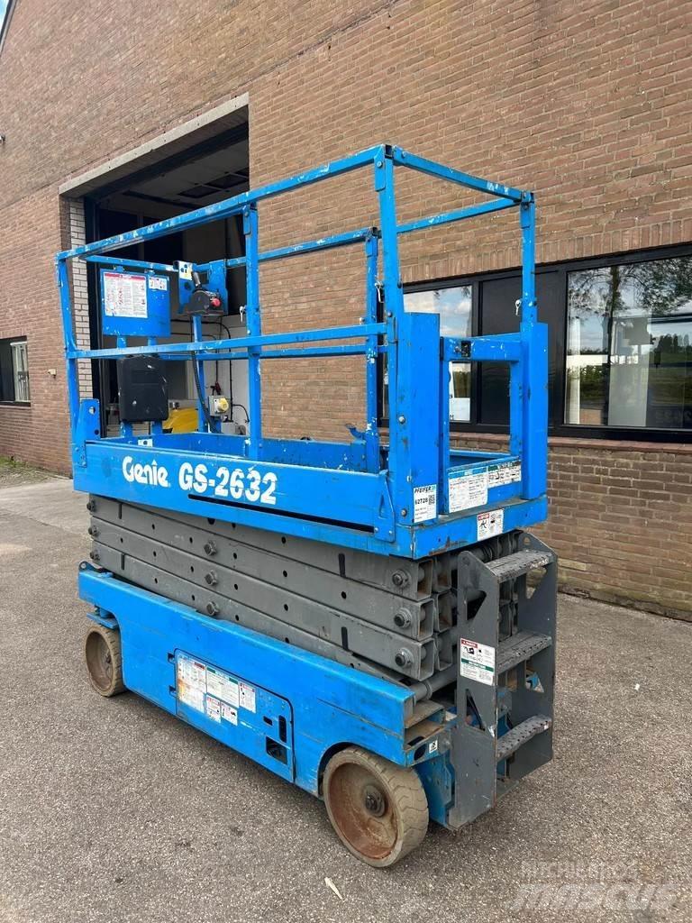 Genie GS-2632 Ollós emelők