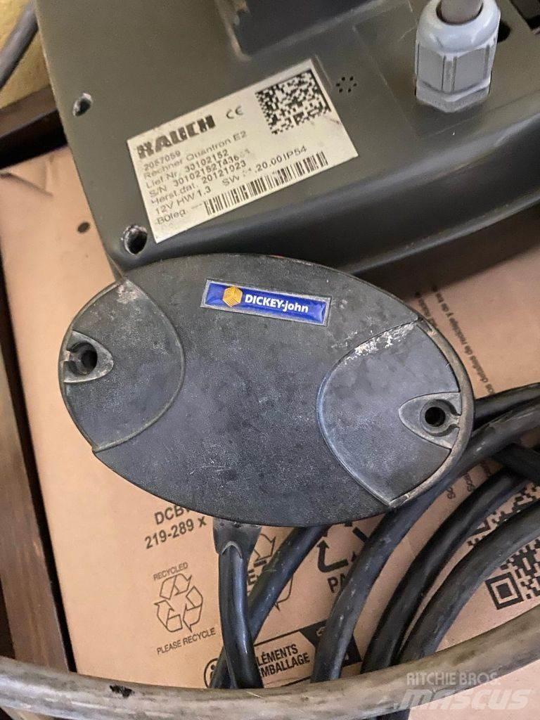 Kuhn Axis 40.1 W Műtrágyaszórók