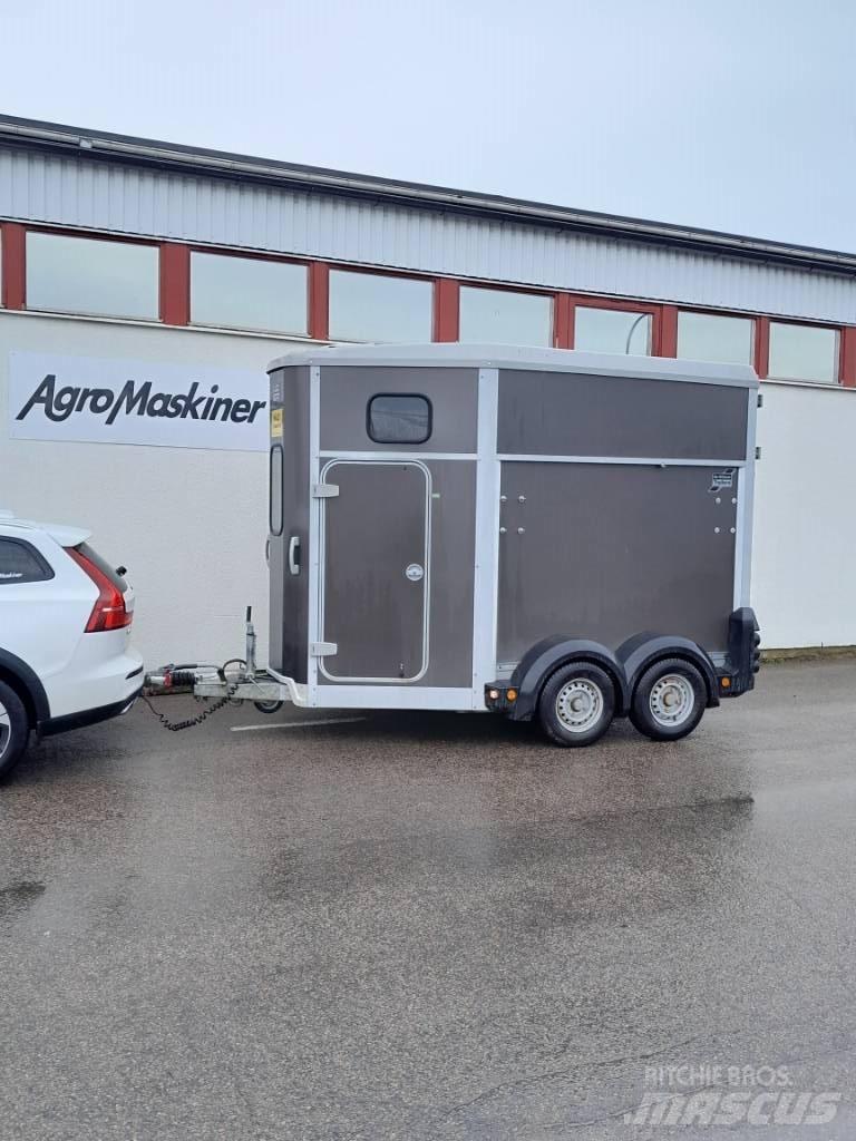 Ifor Williams HB 506 Állatszállító pótkocsik
