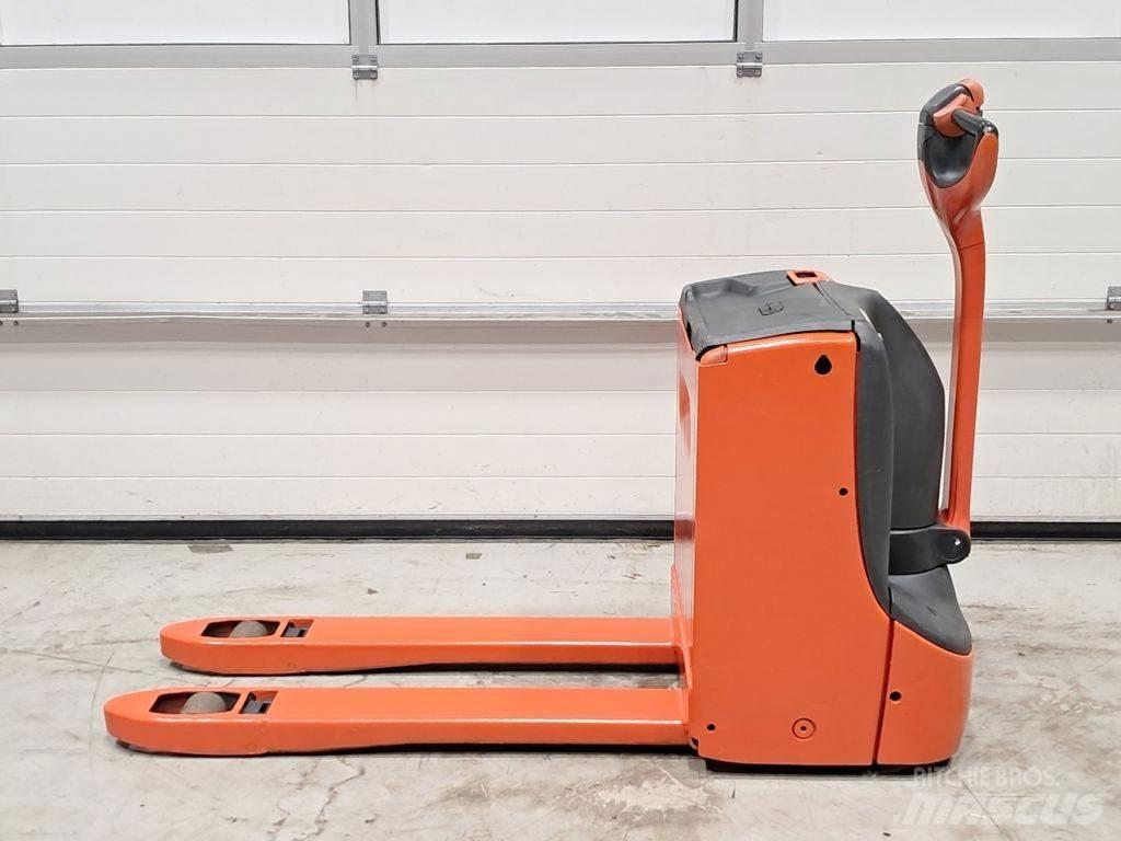 Linde T16 Alacsony emelőkocsi