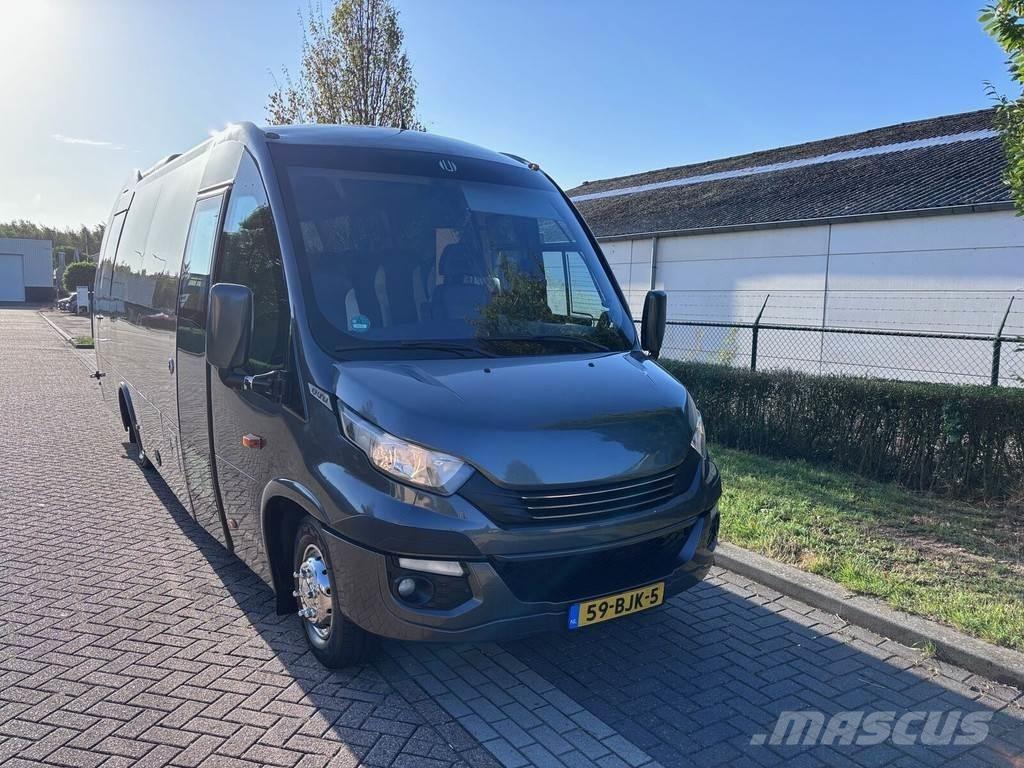 Iveco UNVI Compa Kirándulóbuszok
