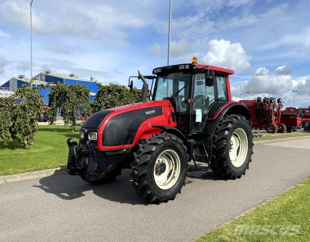 Valtra T 131 Traktorok