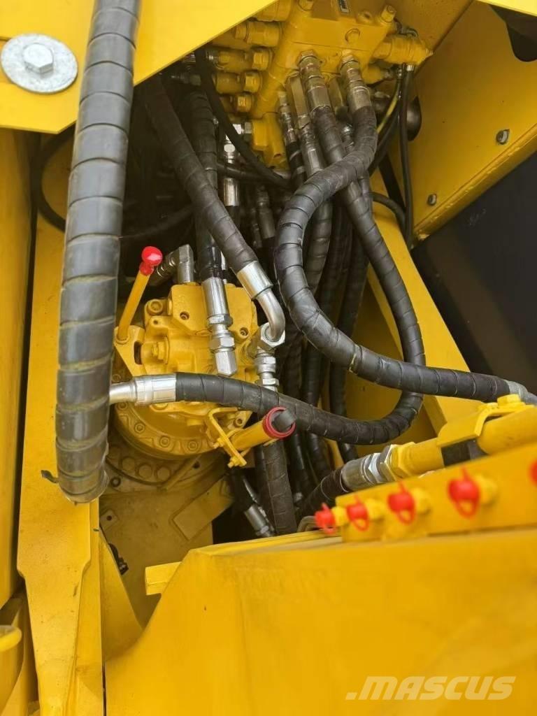 Komatsu 160-7 Lánctalpas kotrók