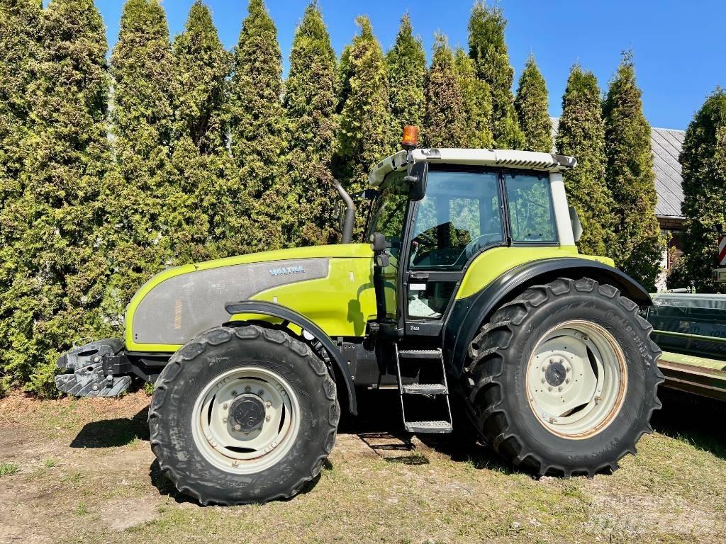 Valtra T 160 Traktorok