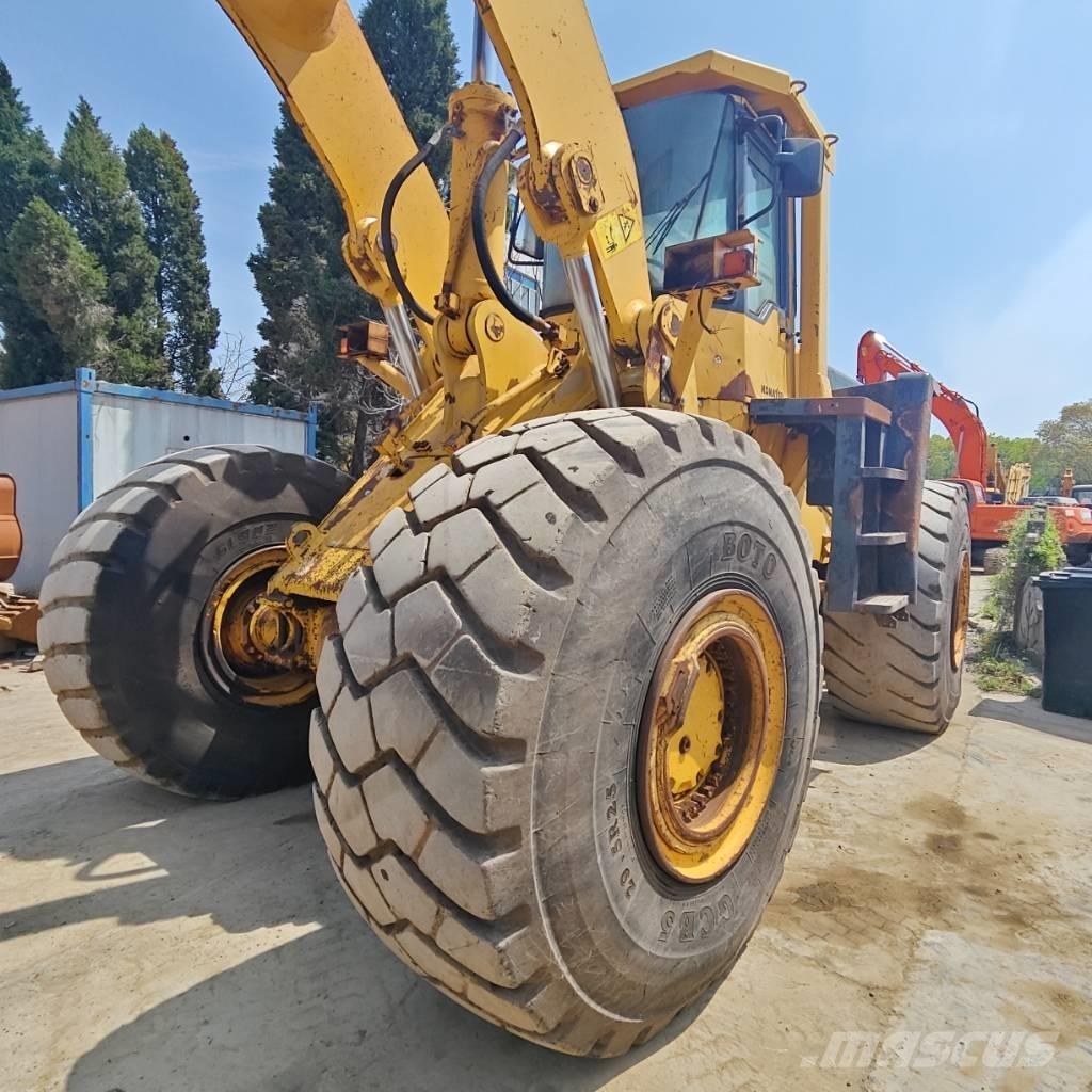Komatsu WA 500 Gumikerekes homlokrakodók