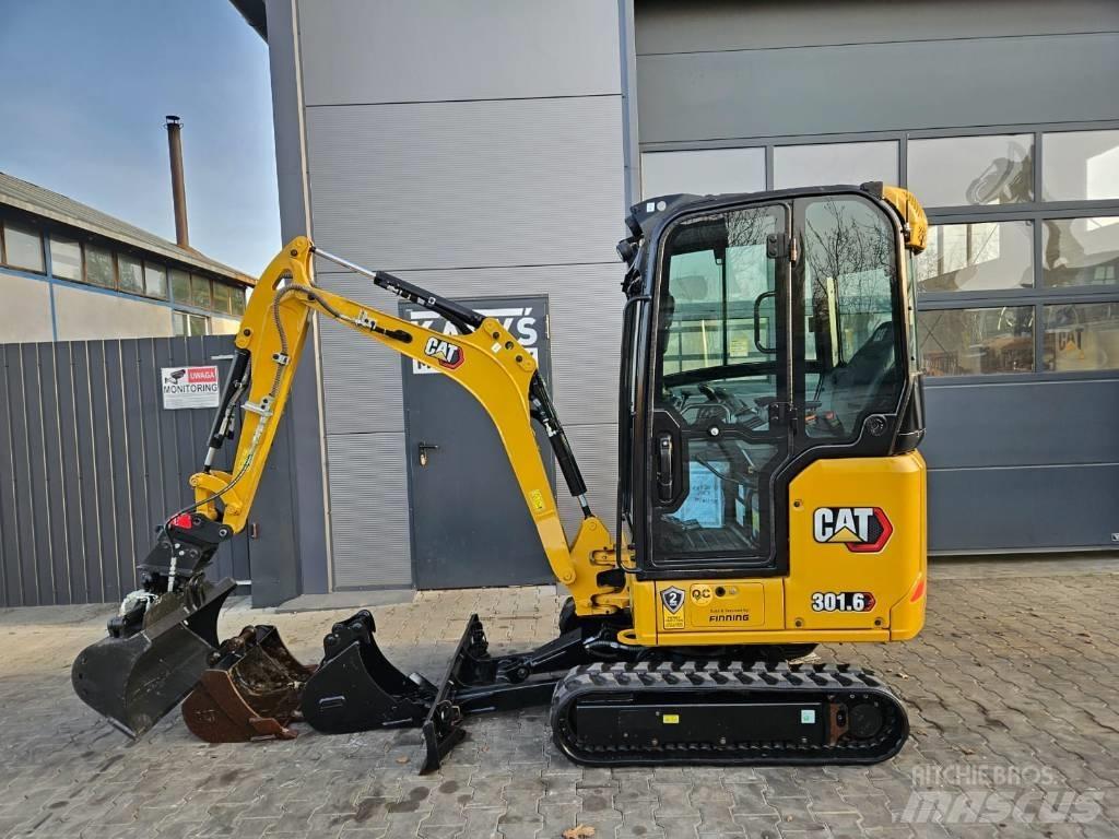 CAT 301.6 Mini kotrók < 7t