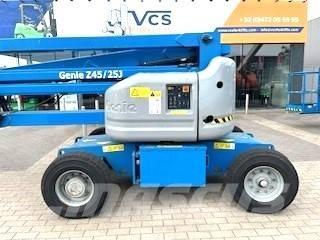 Genie Z 45/25 J DC Karos emelők