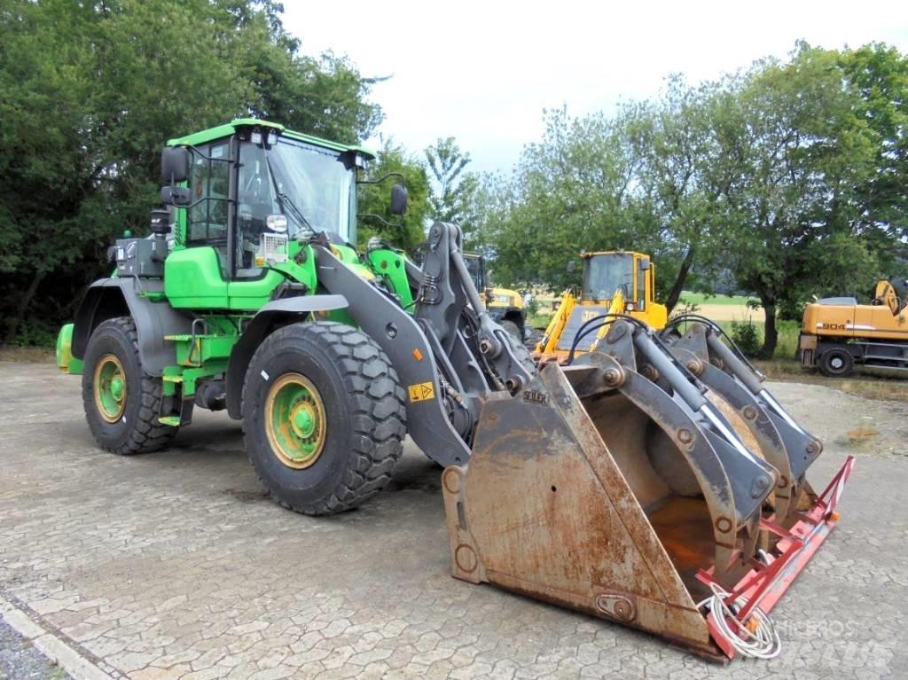 Volvo L 90 H Gumikerekes homlokrakodók