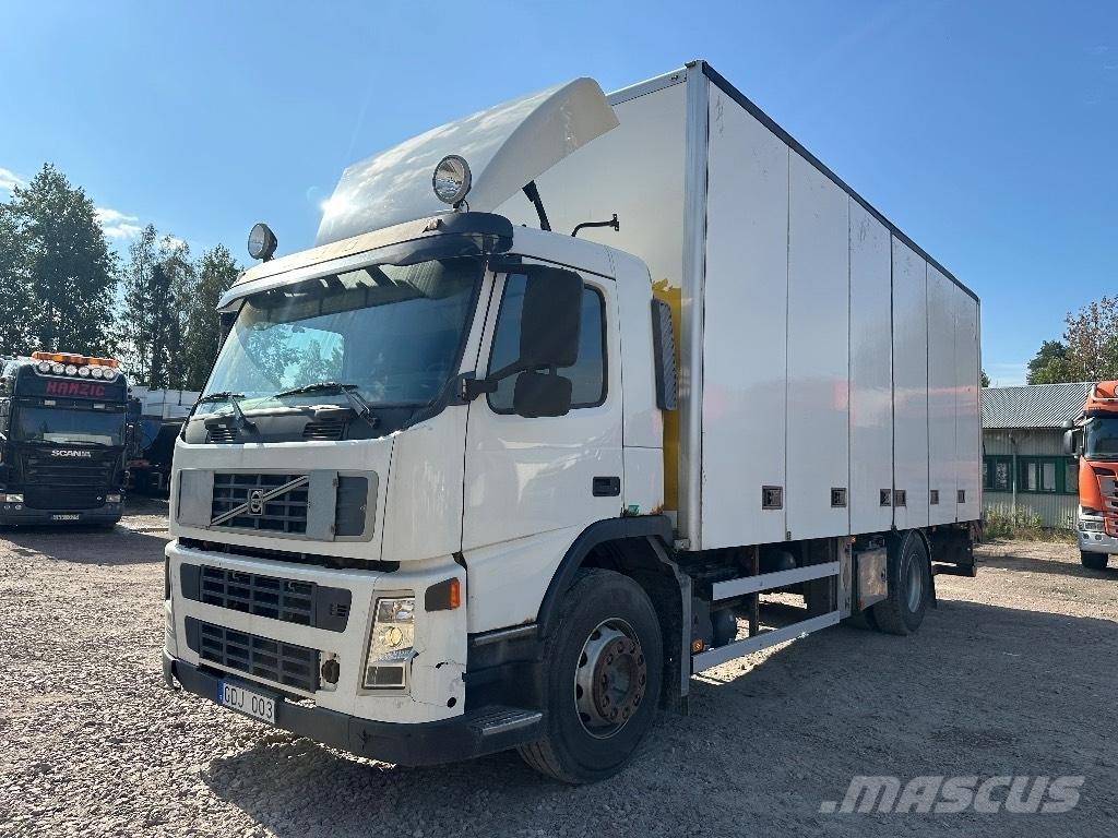 Volvo FM9 Skåpbil Dobozos teherautók