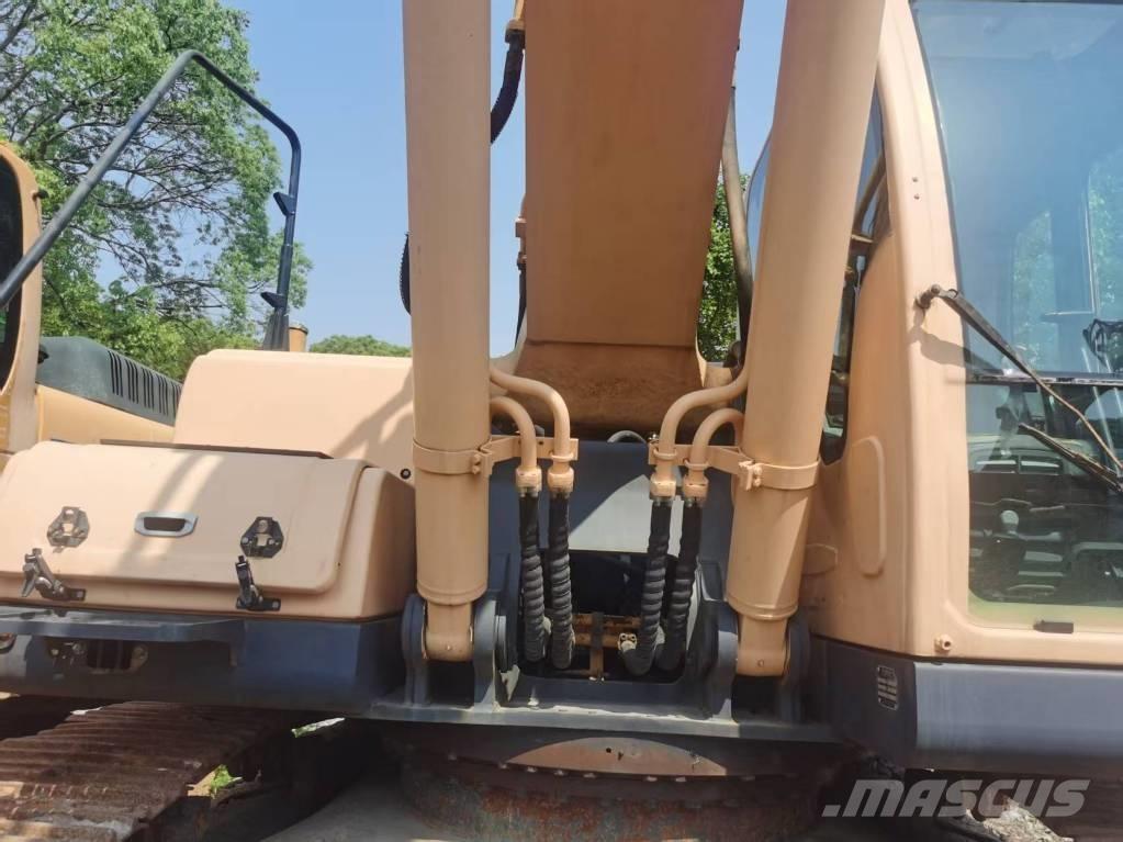 Hyundai R305LC-9T Lánctalpas kotrók