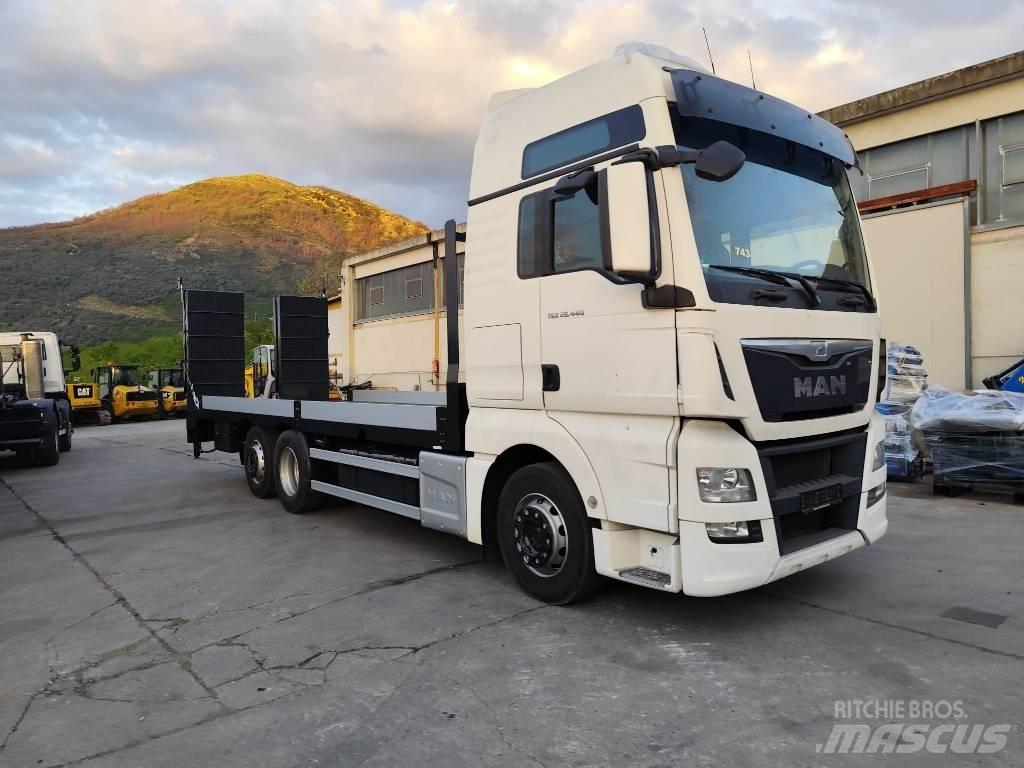 MAN TGX 26.440 Platós/Csörlős teherautók