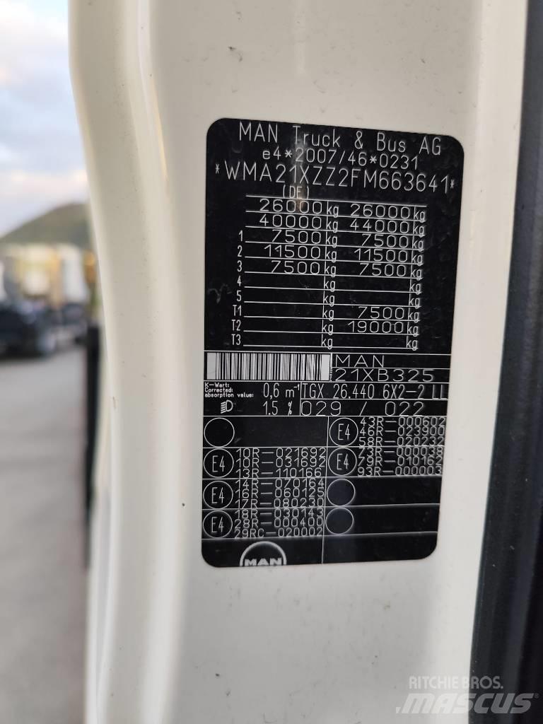 MAN TGX 26.440 Platós/Csörlős teherautók