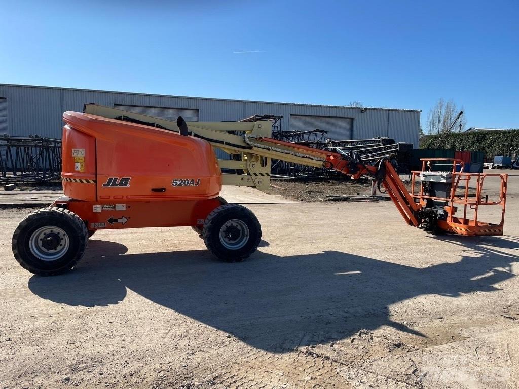 JLG 520 AJ Karos emelők