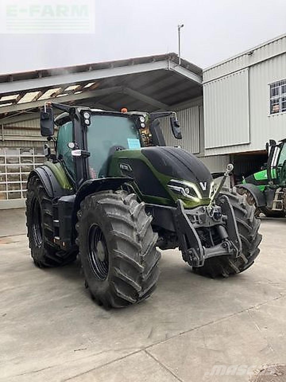 Valtra q305 Traktorok