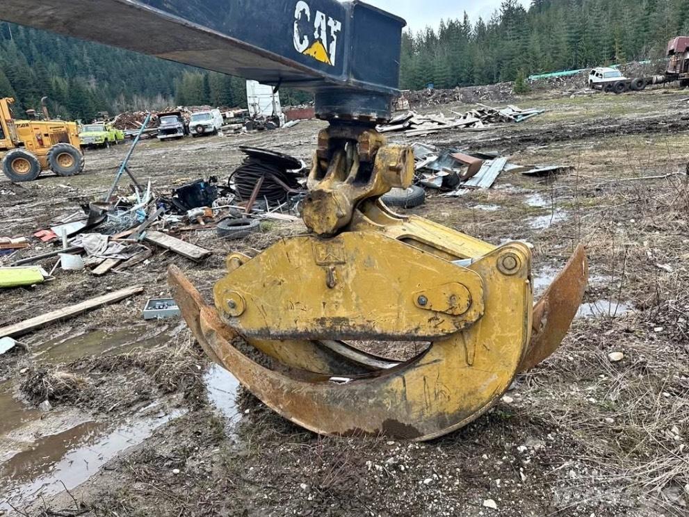 CAT 545 C Vonszolók