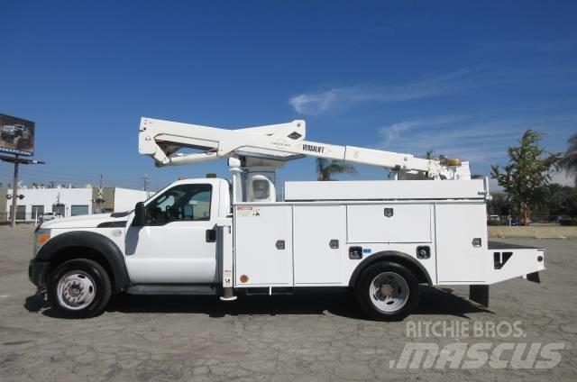 Ford F 550 Teherautóra szerelt emelők és állványok