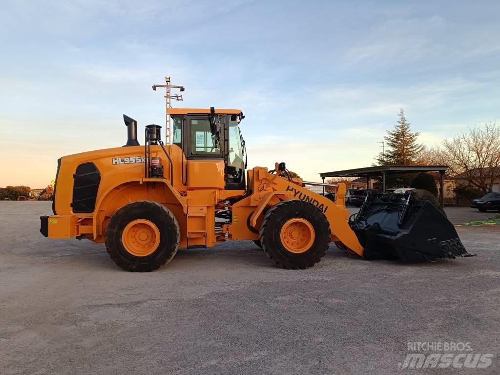 Hyundai HL 955 XT Gumikerekes homlokrakodók