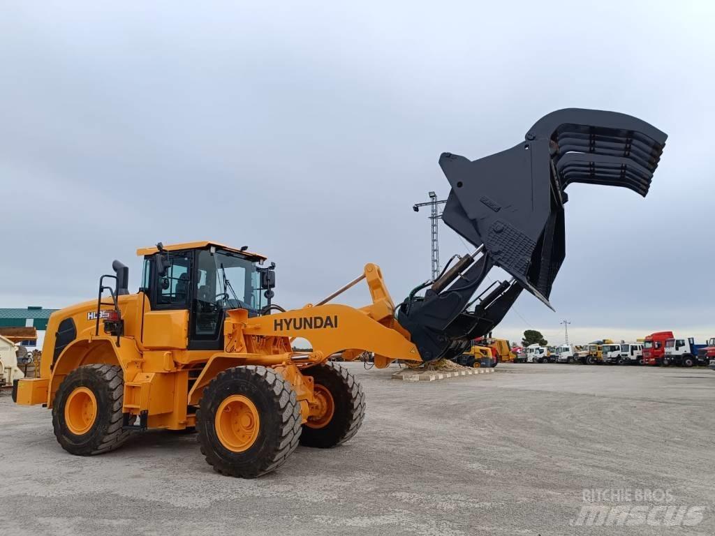 Hyundai HL 955 XT Gumikerekes homlokrakodók