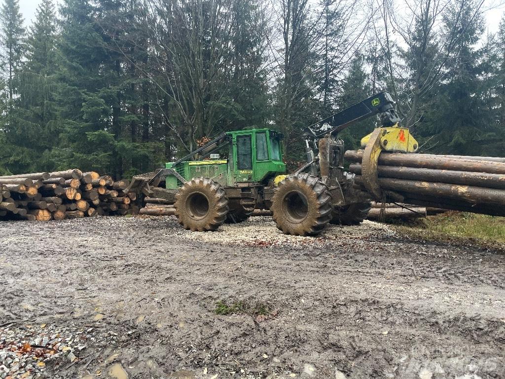 John Deere 748 H II Erdészeti traktorok
