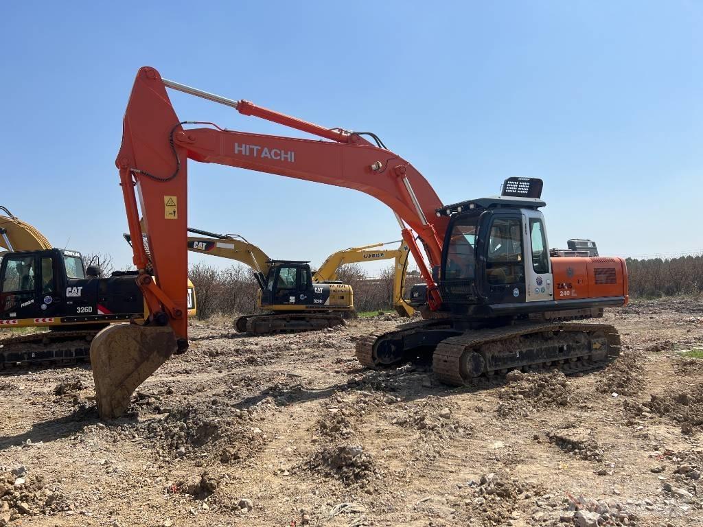Hitachi ZX 240 Lánctalpas kotrók