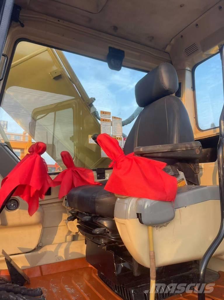 CAT 320 B Lánctalpas kotrók