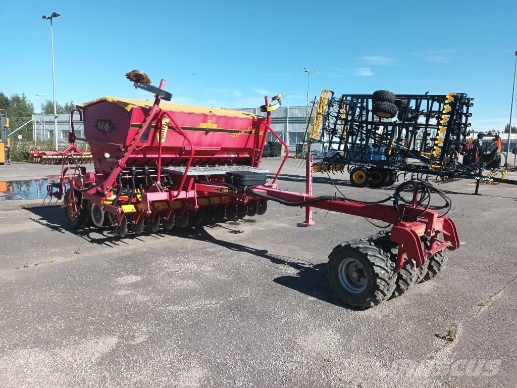 Väderstad Rapid300C Vetőgépek